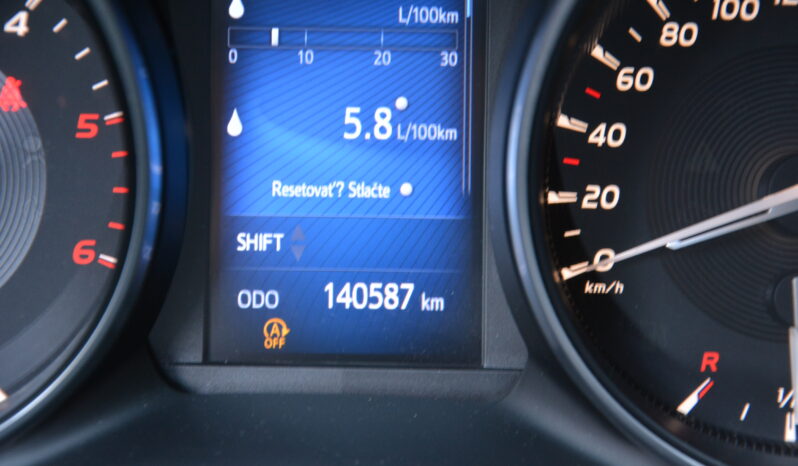 Toyota Avensis Combi 2.00 D4D Business SR pôvod full