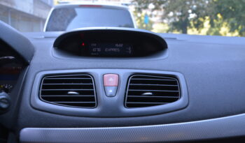 Renault Fluence 1.60 benzin,po veľkom servise,stk 06/28 full