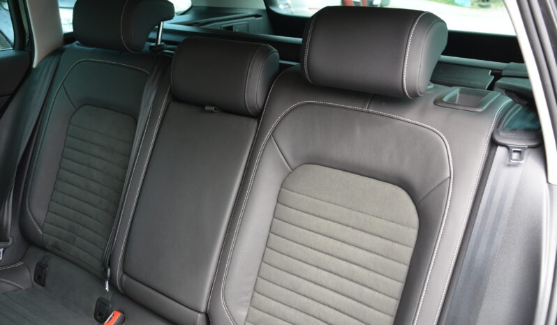 Volkswagen Passat Variant 2.00 TDi Highline, Virtual Cockpit, Po rozvodoch, Serv.Kniha full