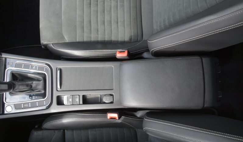 Volkswagen Passat Variant 2.00 TDi Highline, Virtual Cockpit, Po rozvodoch, Serv.Kniha full