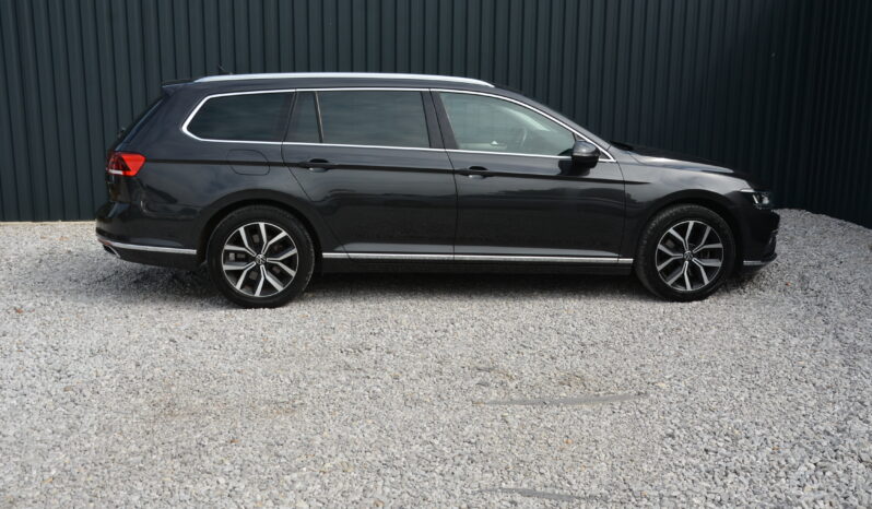 Volkswagen Passat Variant 2.00 TDi Highline, Virtual Cockpit, Po rozvodoch, Serv.Kniha full
