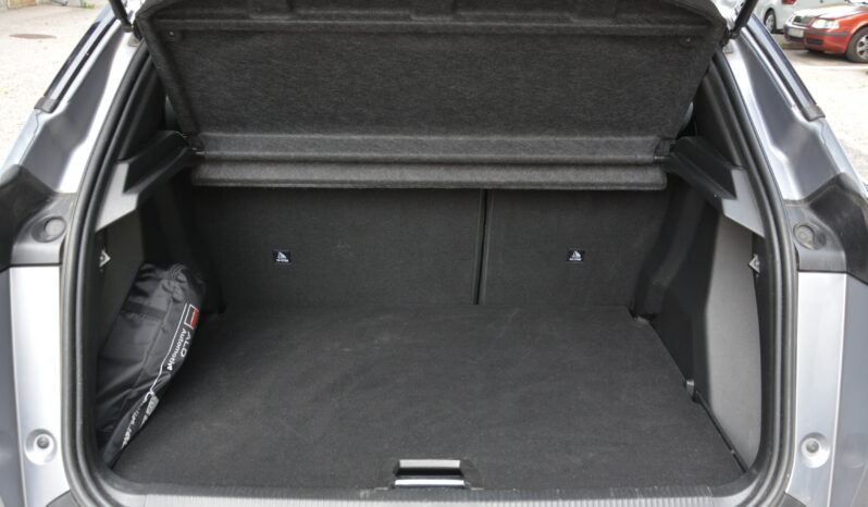 Peugeot 2008 1.50 Blue HDi Allure A/T 1.majitel, Slovak, Servis len Peugeot, Bez PU full