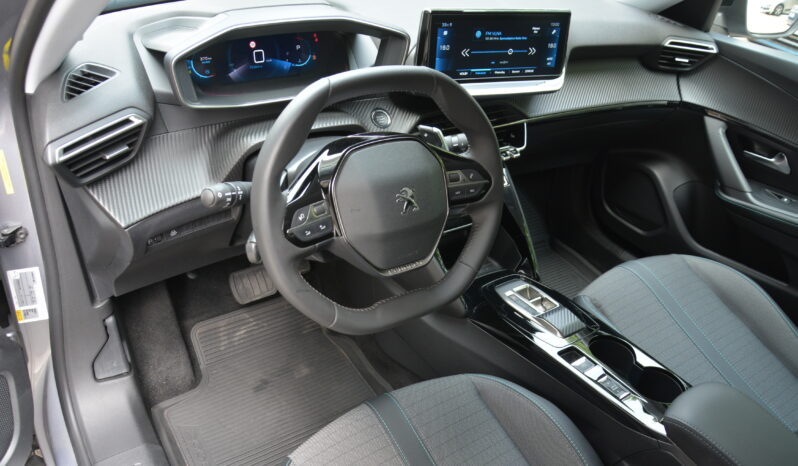 Peugeot 2008 1.50 Blue HDi Allure A/T 1.majitel, Slovak, Servis len Peugeot, Bez PU full