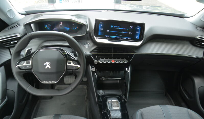 Peugeot 2008 1.50 Blue HDi Allure A/T 1.majitel, Slovak, Servis len Peugeot, Bez PU full