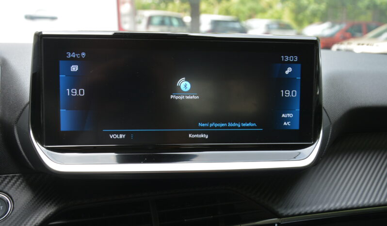 Peugeot 2008 1.50 Blue HDi Allure A/T 1.majitel, Slovak, Servis len Peugeot, Bez PU full