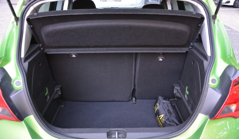 Opel Corsa 1.40 SR. voz,automat full