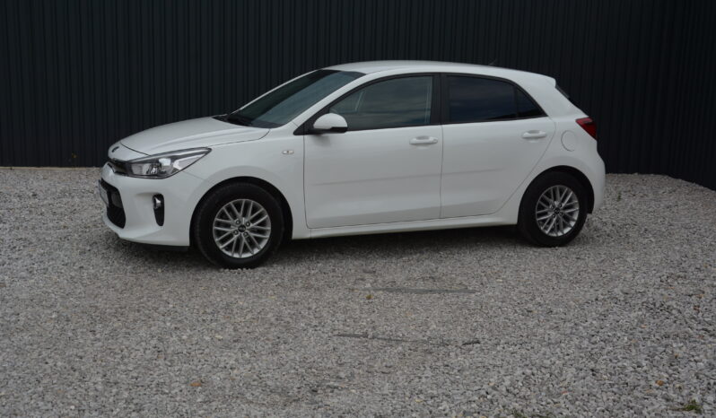 KIA Rio 1.20 Slovak,sevisná knižka full