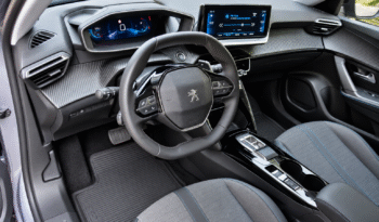 Peugeot 2008 1.50 Blue HDi Allure A/T 1.majitel, Slovak, Servis len Peugeot, Bez PU full