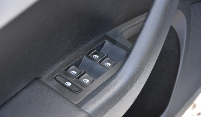 Škoda Octavia 1.60 TDI DSG Pekný stav full