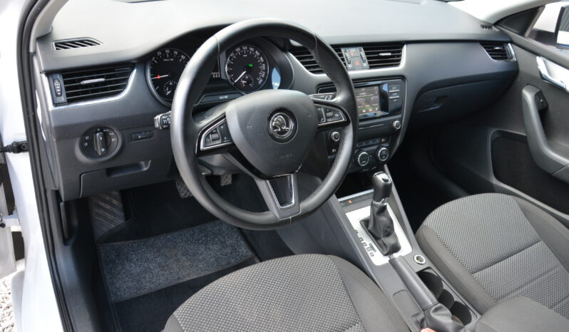 Škoda Octavia 1.60 TDI DSG Pekný stav full