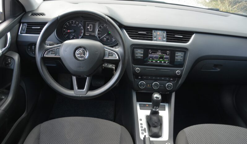 Škoda Octavia 1.60 TDI DSG Pekný stav full