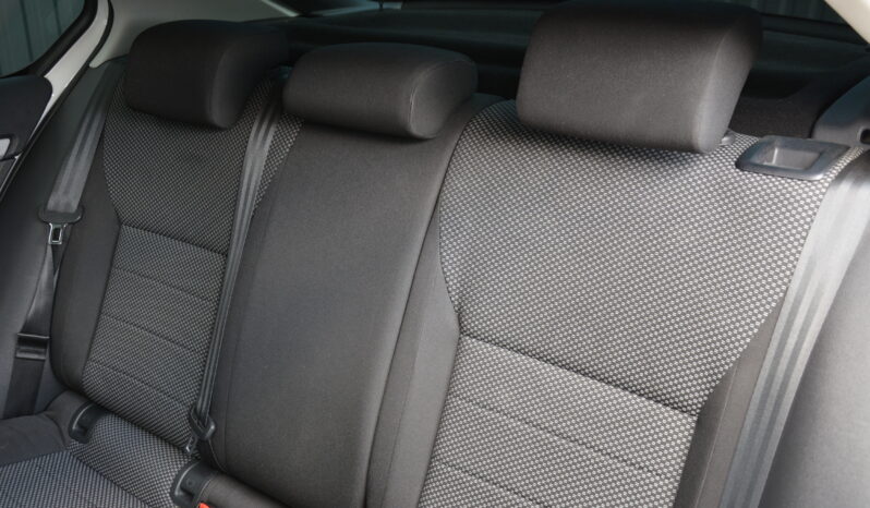 Škoda Octavia 1.60 TDI DSG Pekný stav full