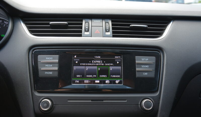 Škoda Octavia 1.60 TDI DSG Pekný stav full
