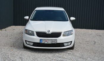 Škoda Octavia 1.60 TDI DSG Pekný stav full