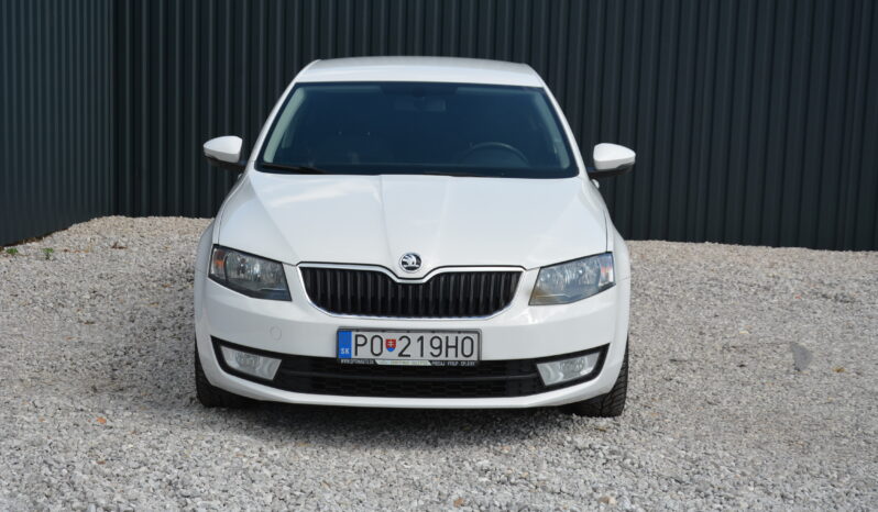 Škoda Octavia 1.60 TDI DSG Pekný stav full