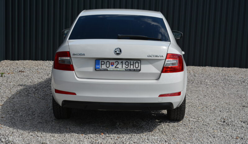 Škoda Octavia 1.60 TDI DSG Pekný stav full
