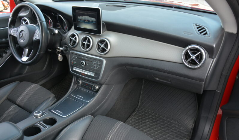 Mercedes CLA Shooting Brake 2.20 CDI 200 Automat,Nová stk/ek full