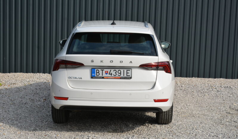 Škoda Octavia Combi 2.00 TDI DSG Style – Top Stav full