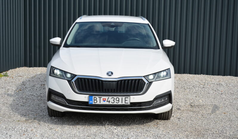 Škoda Octavia Combi 2.00 TDI DSG Style – Top Stav full