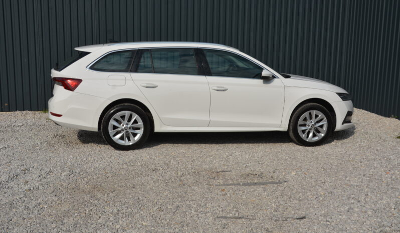 Škoda Octavia Combi 2.00 TDI DSG Style – Top Stav full