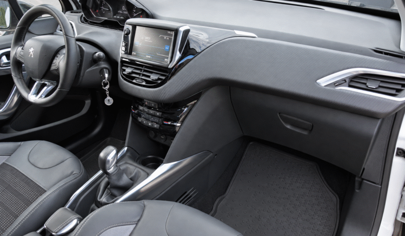 Peugeot 2008 1.60 VTI 88kw SR 1Majitel, Komplet servis full