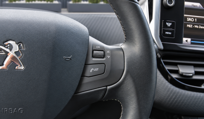 Peugeot 2008 1.60 VTI 88kw SR 1Majitel, Komplet servis full